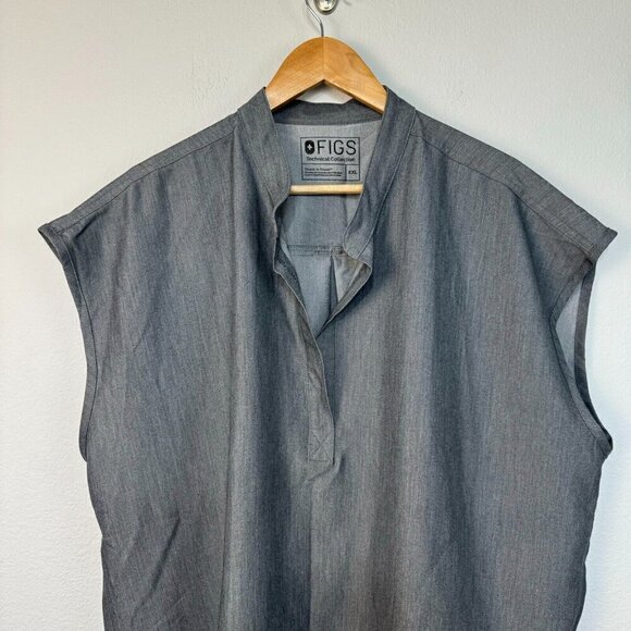 FIGS Women's Rafaela Scrub Top Sleeveless Relaxed Fit Pullover Gray Size 2XL - Picture 2 of 12
